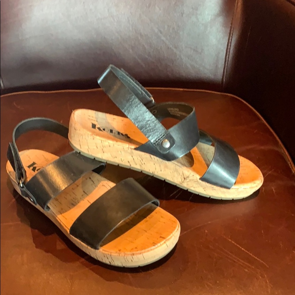 Korks sandals by Kork-ease in black